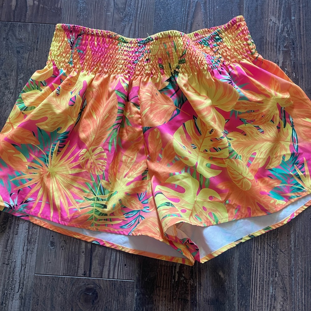 Tropical Print Women's Shorts